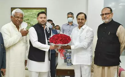 Tejashwi Yadav meets Telangana Chief Minister K. Chandrashekar Rao in Hyderabad in an attempt to forge opposition unity against the BJP - Frontline